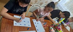 Воспитанники районного Дома детского творчества стали участниками сбора гуманитарной помощи для наших военнослужащих