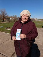 "Мы все разные, но мы все против террора!" - сотрудник библиотеки с. Милорадовка провела уличную акцию