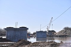 Губернатор Саратовской области заехал на строительную площадку нового моста