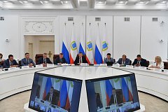 Глава региона Роман Бусаргин провел постоянно действующее совещание. Обсуждалась текущая обстановка в регионе, реализация нацпроектов и госпрограмм Президента Владимира Путина.