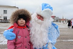 По улицам Горного прошлось Шествие  героев новогодних праздников