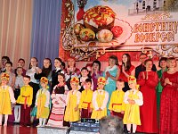Праздничный  концерт прошел в ДК п. Горный